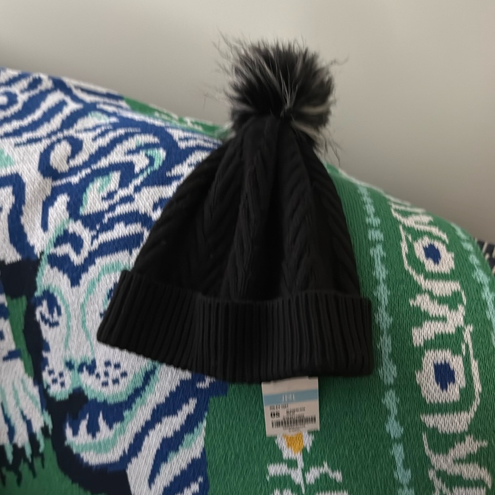 JMcLaughlin winter hat black NWT